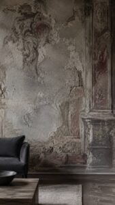 Crumbling Manor Illusions for Architectural Drama