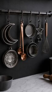 Hang Moon Shaped Baking Tools